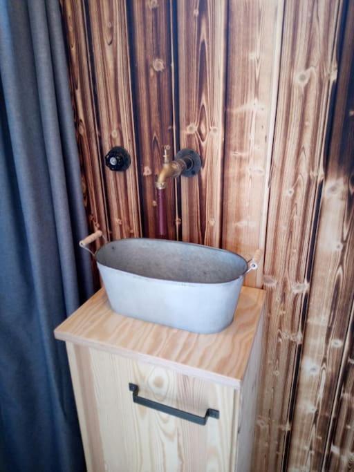 Tiny House Calido Villa Apelern Luaran gambar